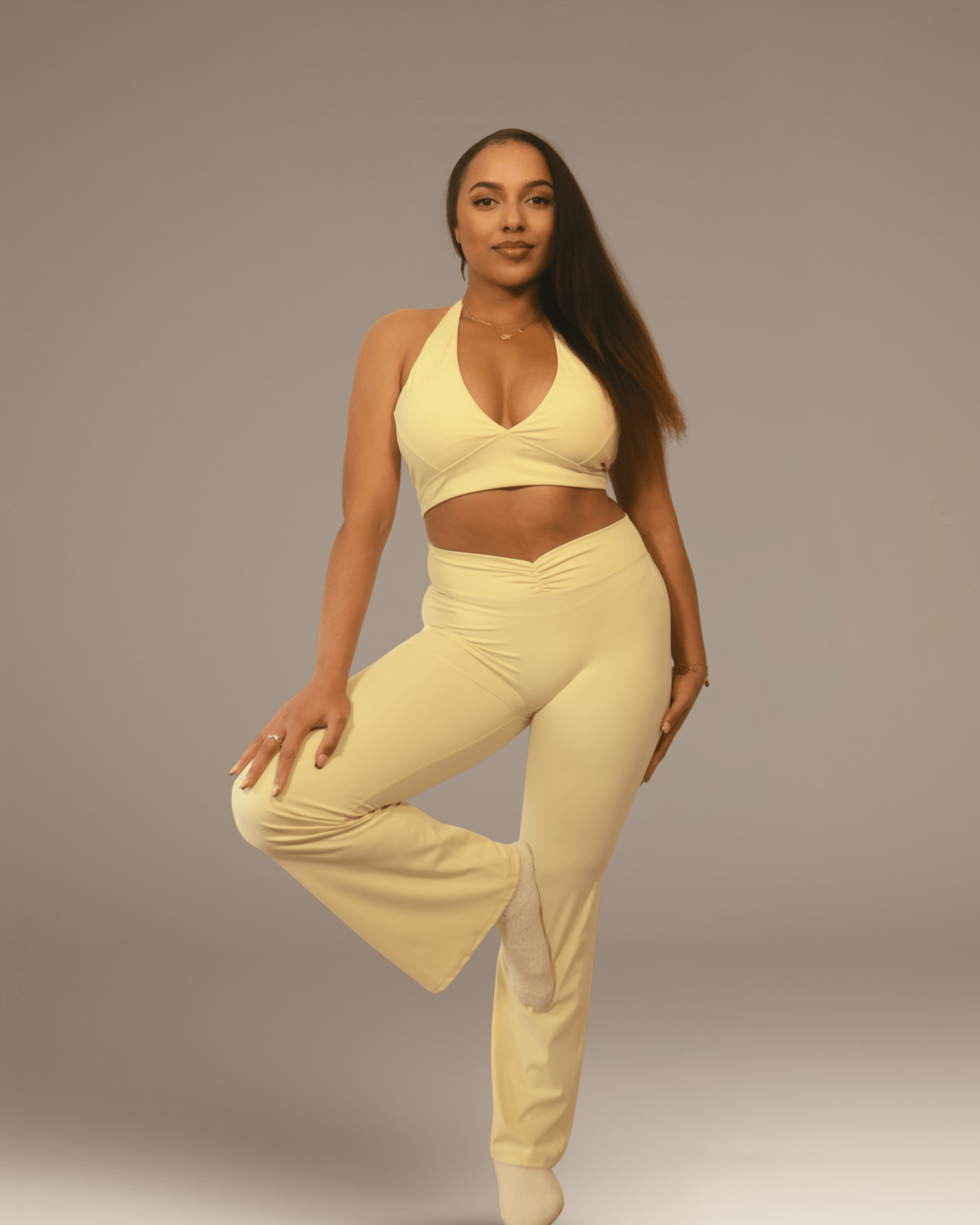 SoftForm Pantalon Évasé Front Scrunch - Butter Yellow - Bahana