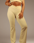 SoftForm Pantalon Évasé Front Scrunch - Butter Yellow - Bahana
