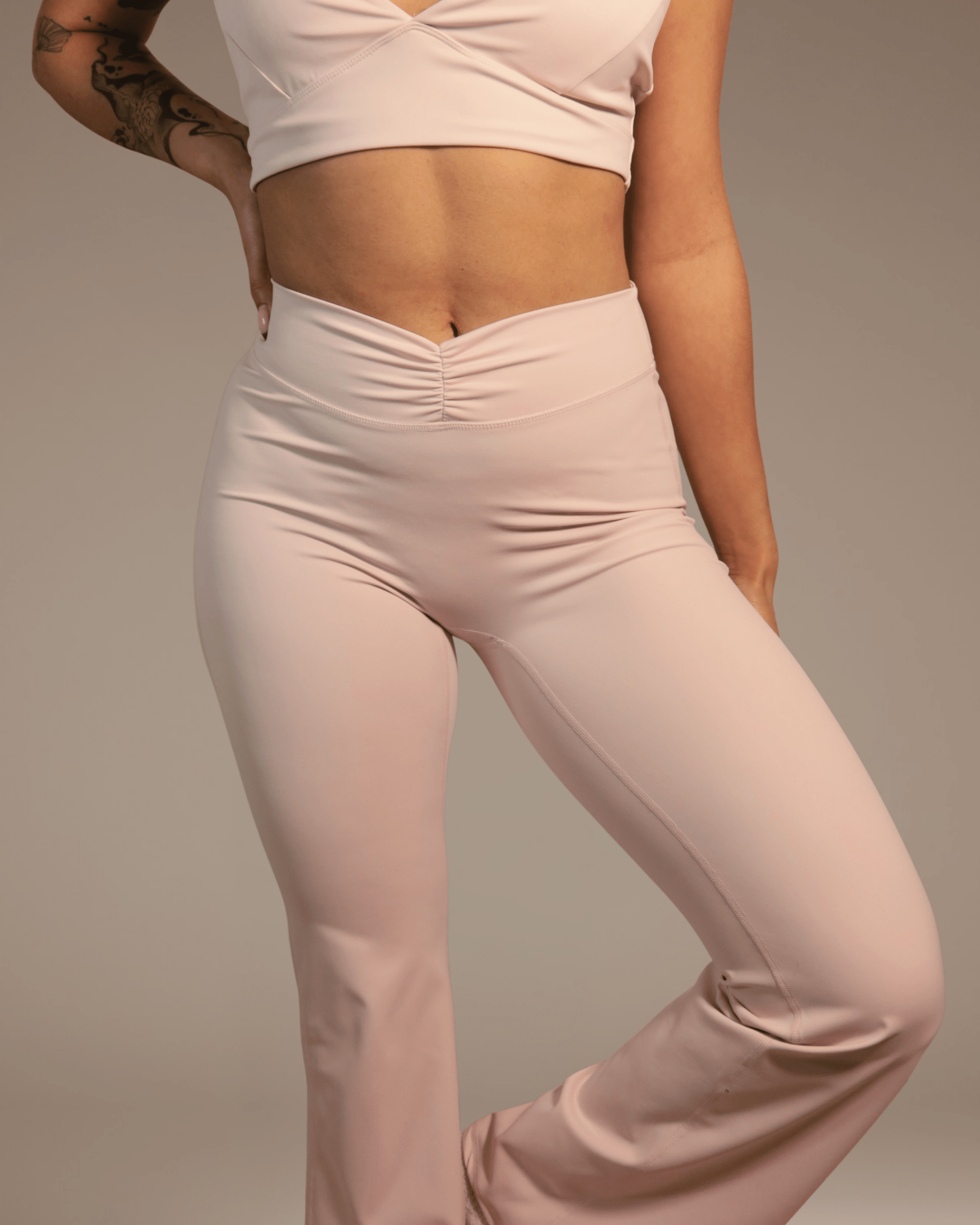 SoftForm Pantalon Évasé Front Scrunch - Soft Pink - Bahana